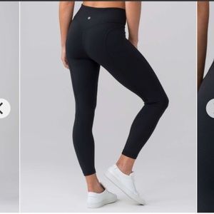 lululemon black pushing limits 7/8 leggings